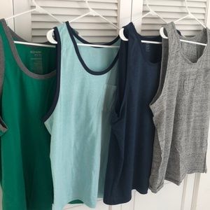 SET OF 4 TANK TOPS